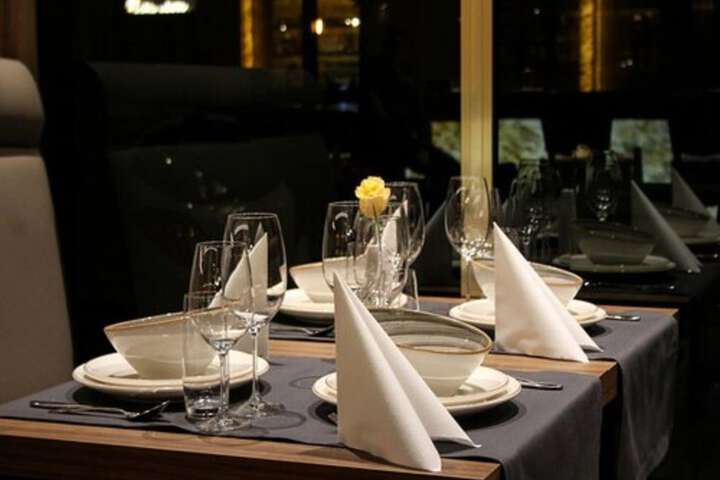 Dining 38 of 60