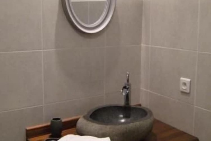 Room 20 of 40