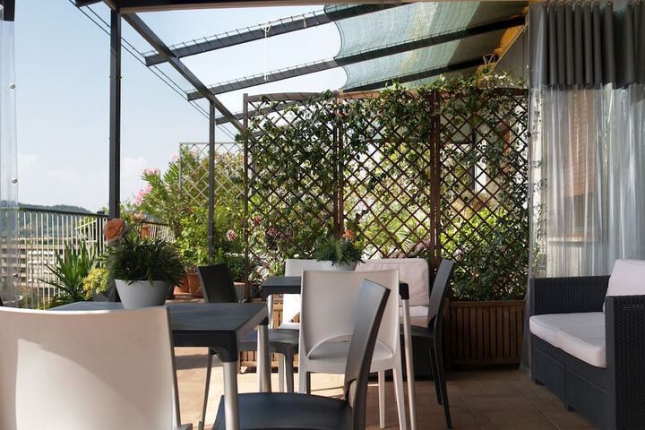 Terrace/Patio 54 of 57