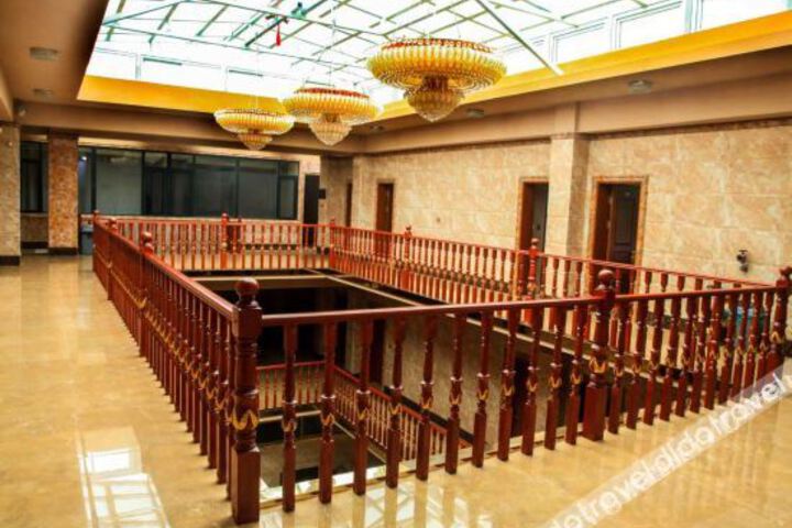 Hotel Interior 4 of 22
