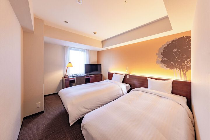 Room 15 of 43