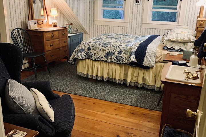 Room 7 of 73