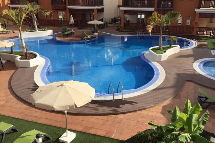 Hotel with Pool