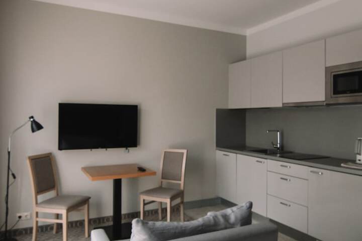 Room 22 of 36