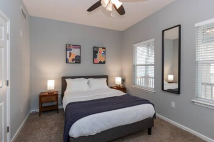 Image of Beautiful 3Br2ba Cozysuites 7 Min To Lucas Oil