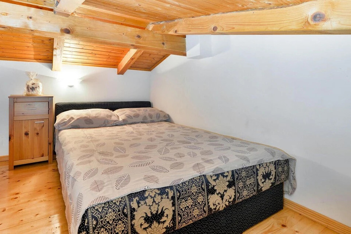 Amazing Home in Galovic Selo With 1 Bedrooms and Jacuzzi
