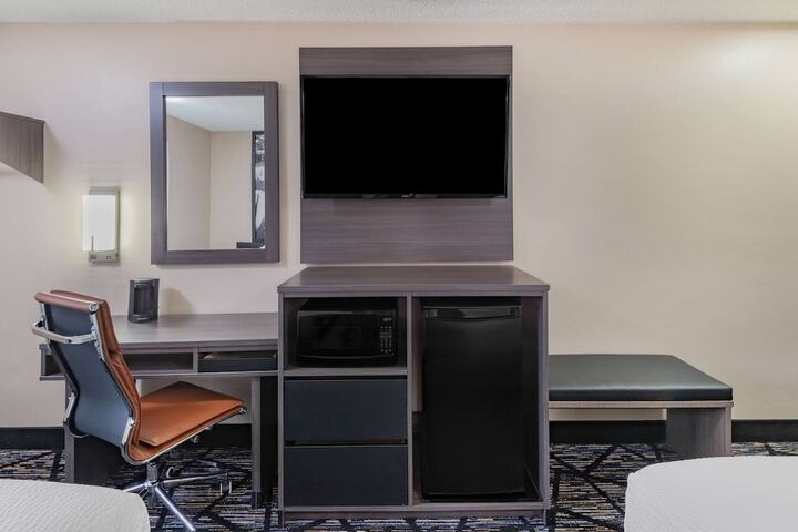 2 Double Bed Room (1 of 9)