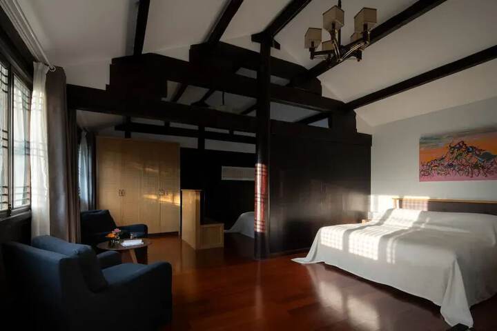 Room 60 of 105