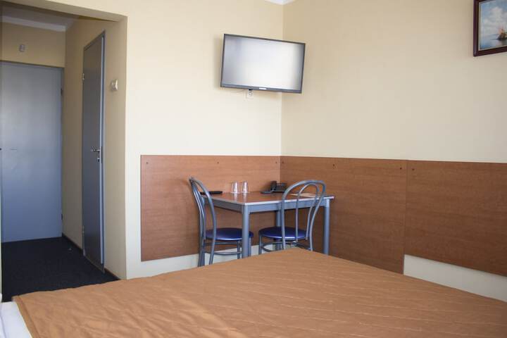 Room 13 of 53