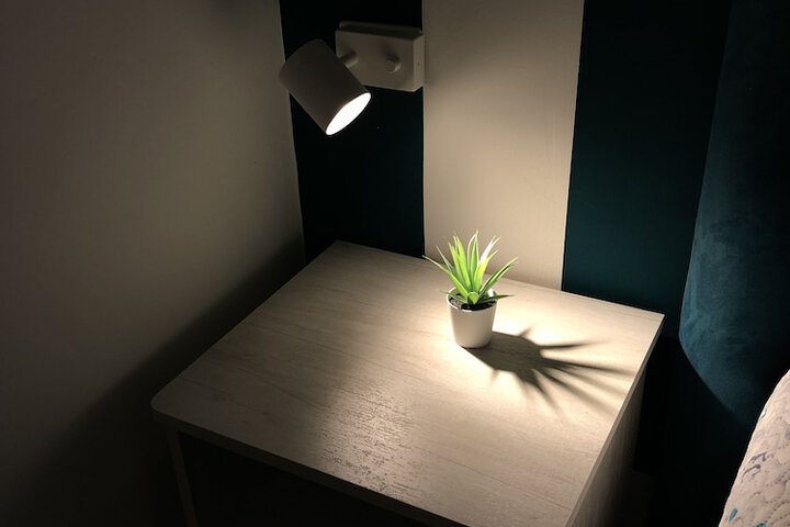 Room 7 of 9