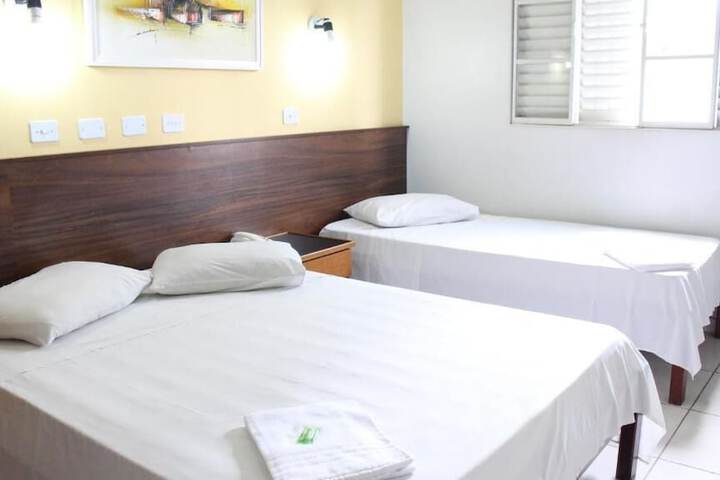 Room 8 of 28