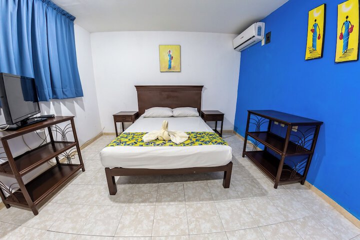 Room 15 of 37