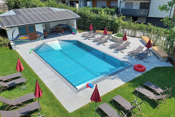 Pool 63 of 84