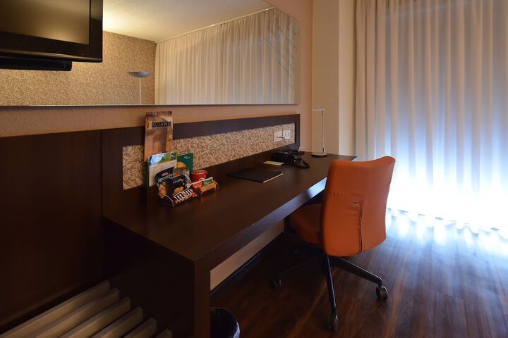 Room 12 of 47