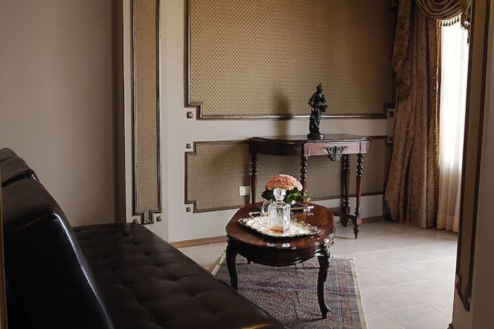 Room 21 of 51