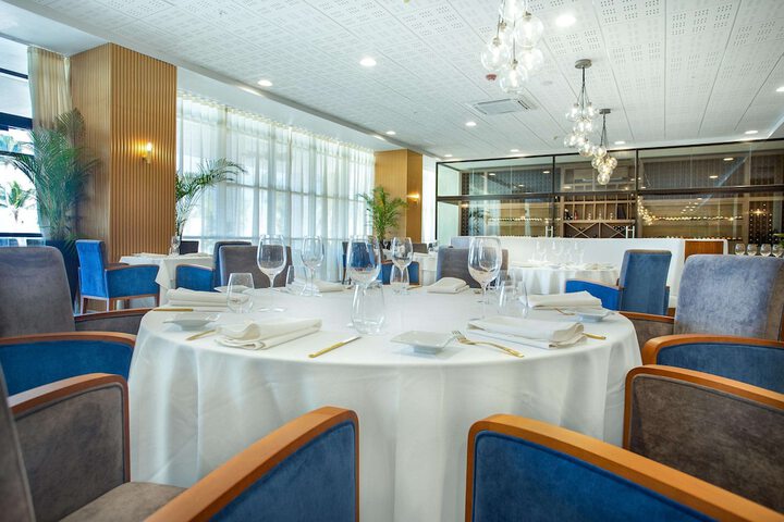 Dining 202 of 259