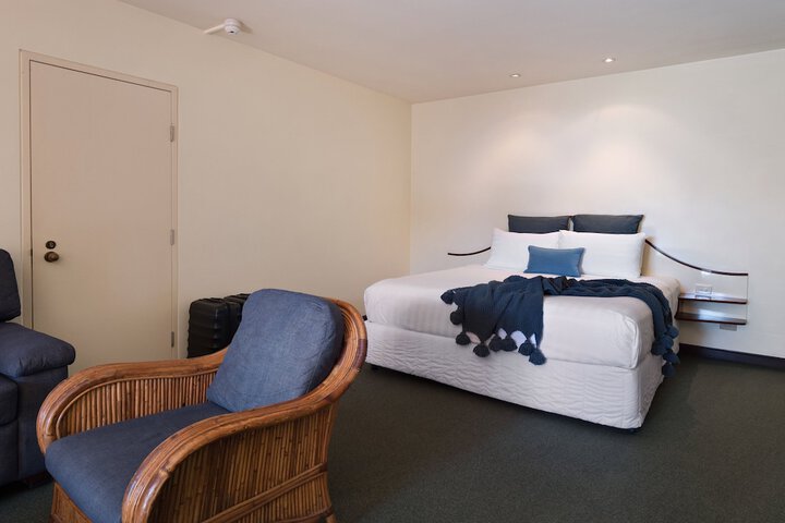 Room 7 of 44