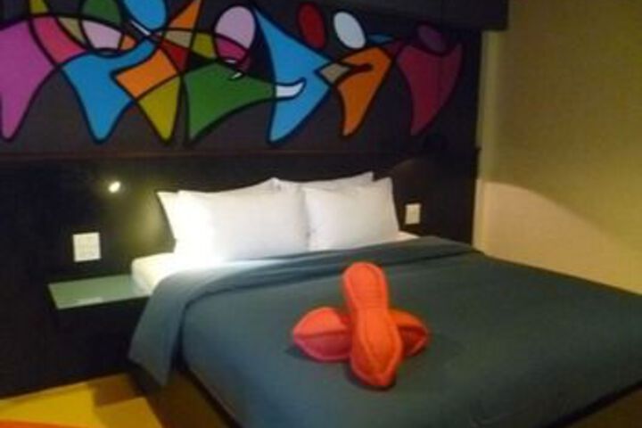 Room 16 of 101