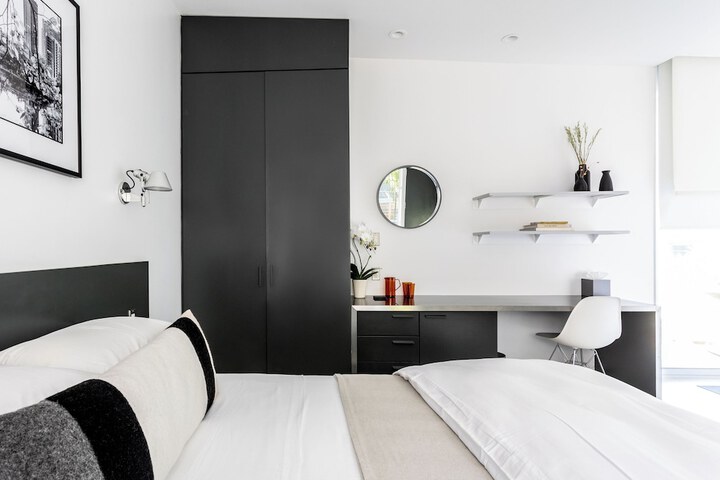 Room 3 of 39