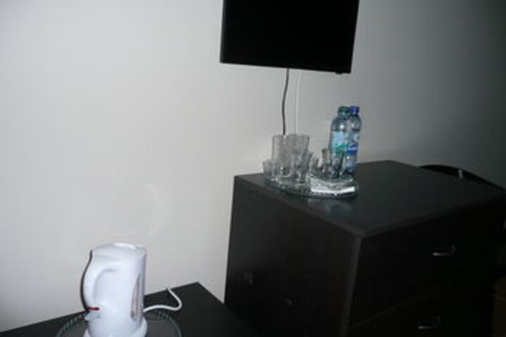 Room 25 of 33