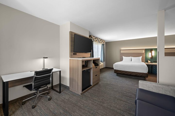 Room 49 of 64