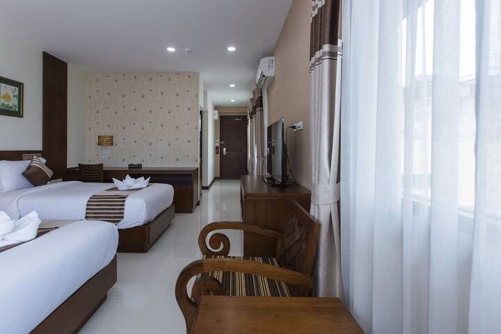 Room 13 of 49