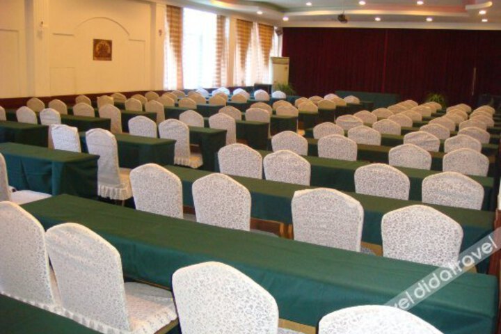 Taoyuan Villa