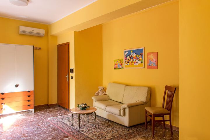 Room 17 of 24