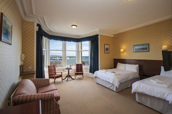 Room 32 of 132