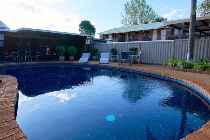 Pool 45 of 55
