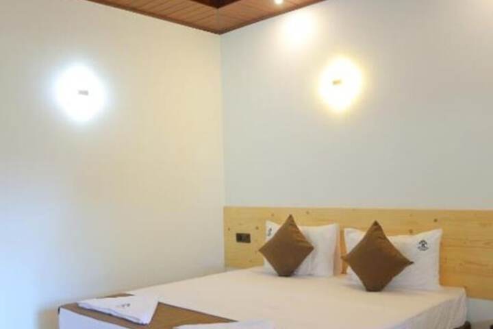 Room 9 of 21