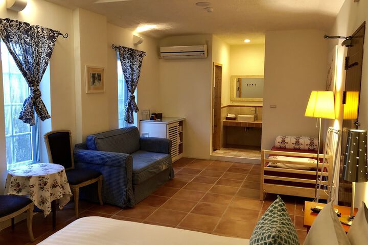 Room 13 of 53