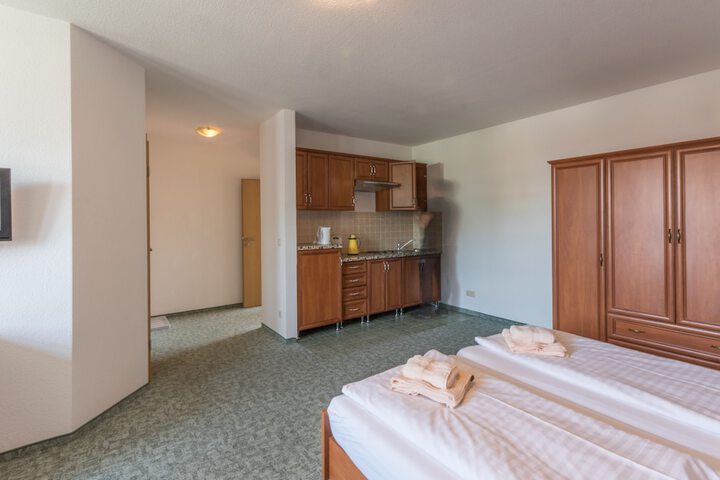 Room 5 of 38