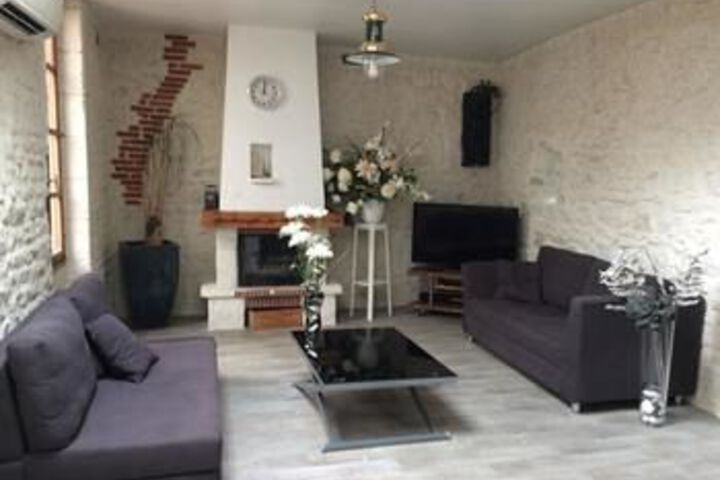 Room 15 of 15