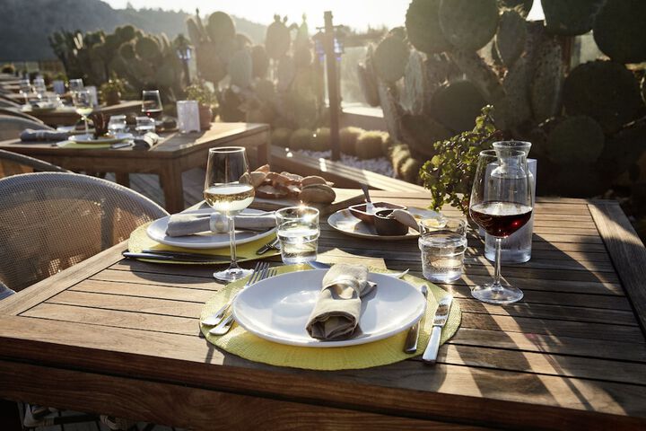 Dining 60 of 126