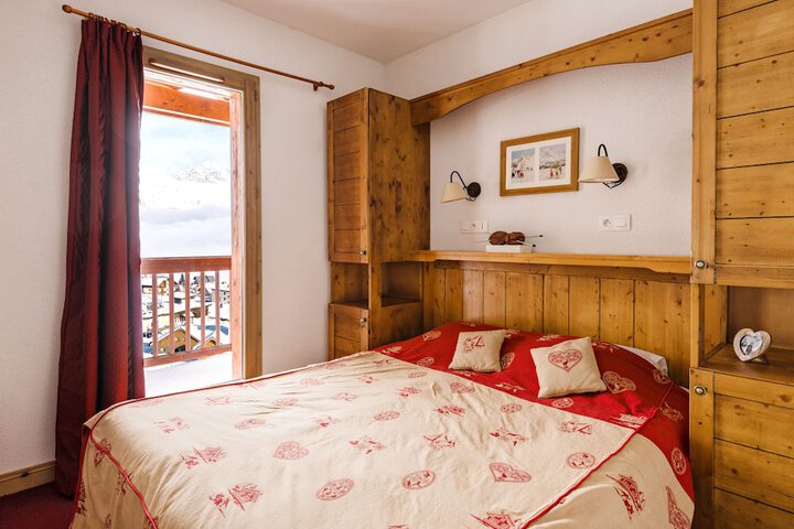 Room 3 of 24