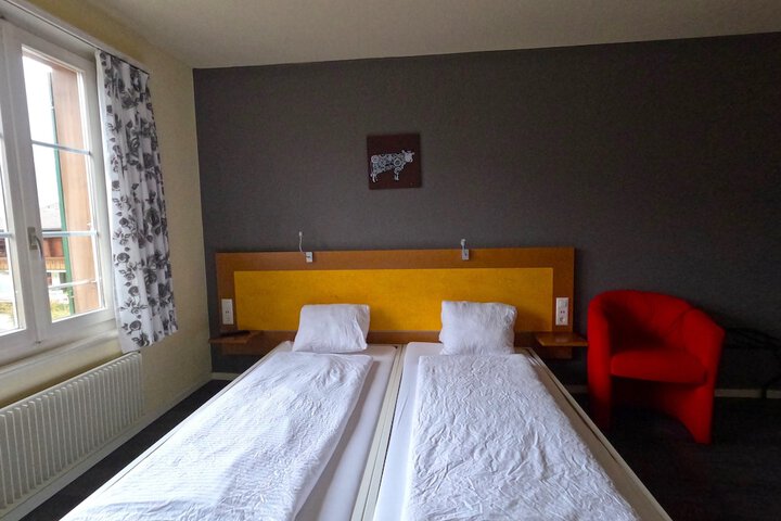 Room 21 of 173