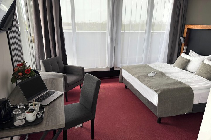 Room 28 of 62