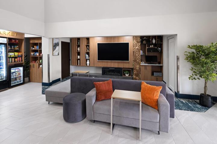 Guest Lobby