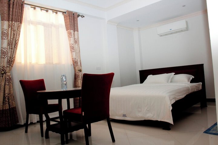 Room 47 of 117