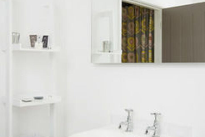 Room 5 of 61