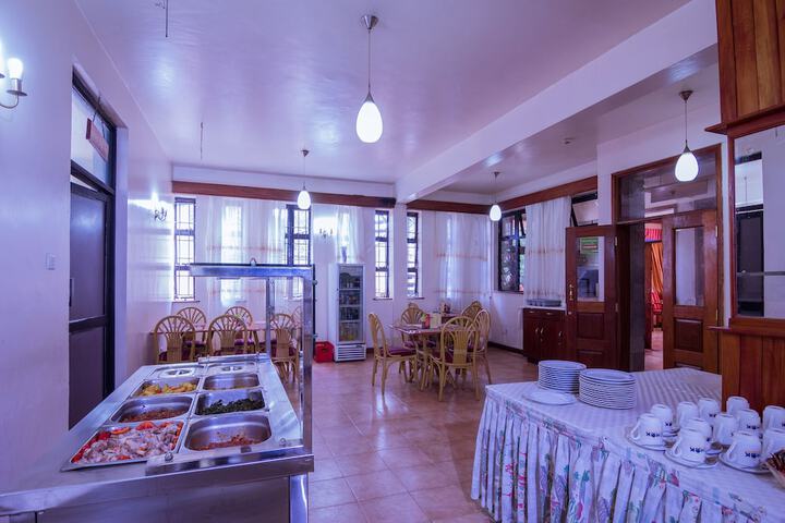 Room 13 of 23