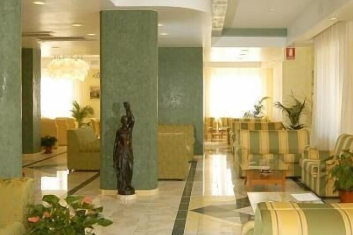 Hotel Interior 5 of 27