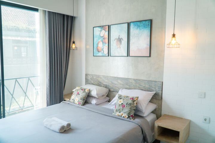 Room 43 of 152