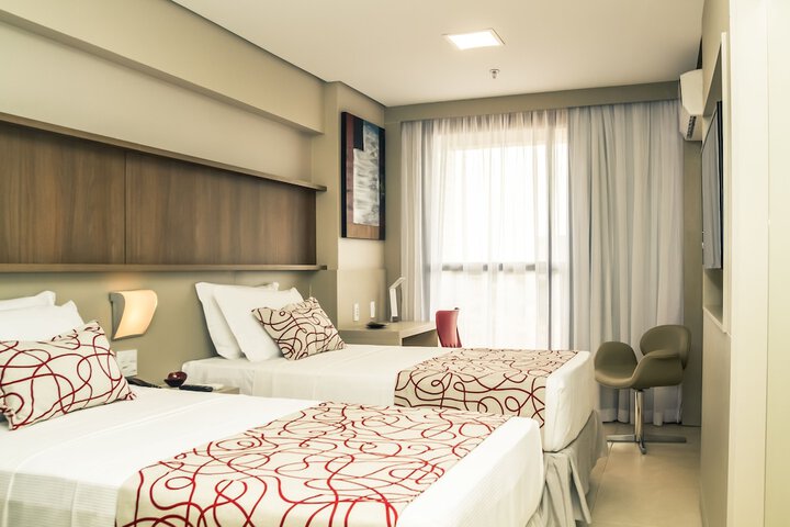 Room 5 of 25