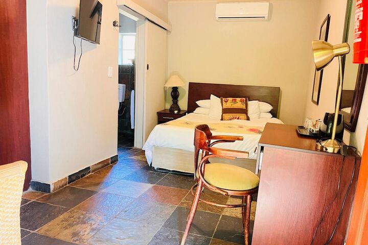 Room 64 of 275