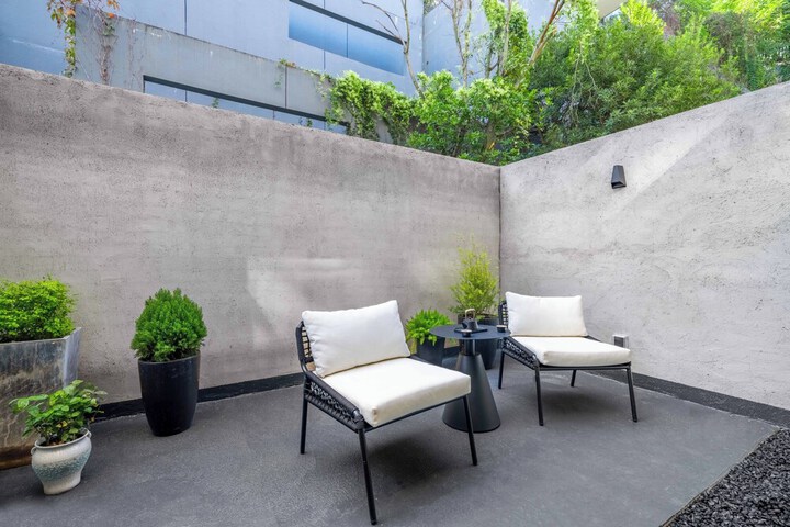 Terrace/Patio 46 of 64
