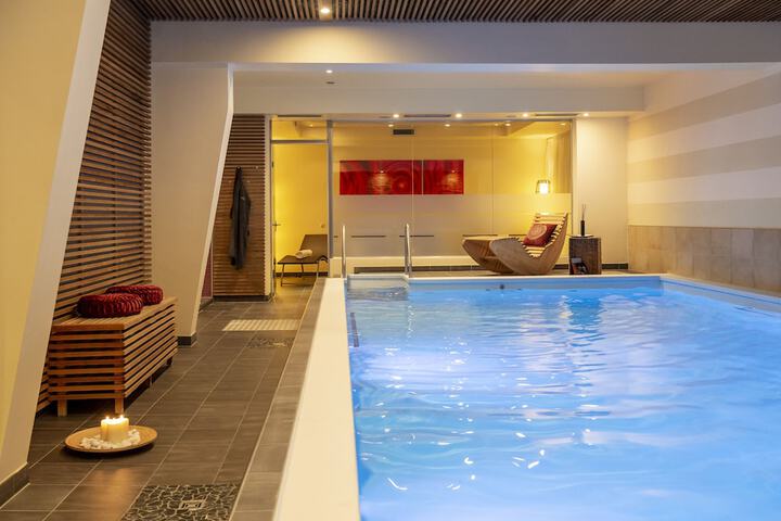 Pool 46 of 69