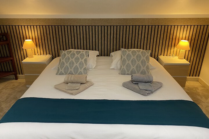 Room 3 of 61