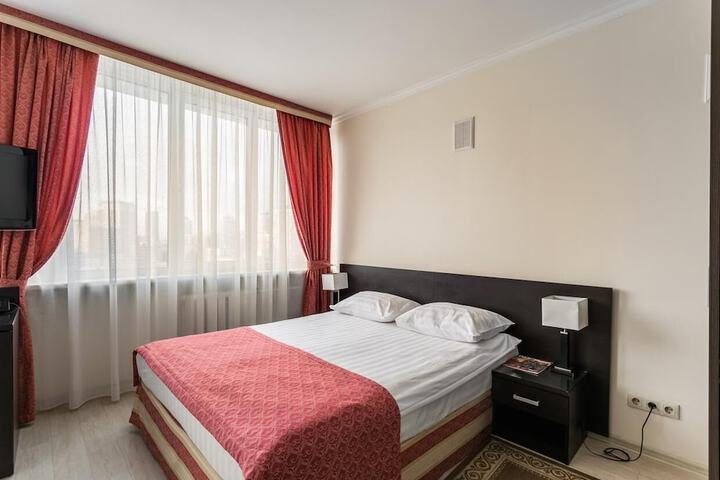 Room 16 of 95